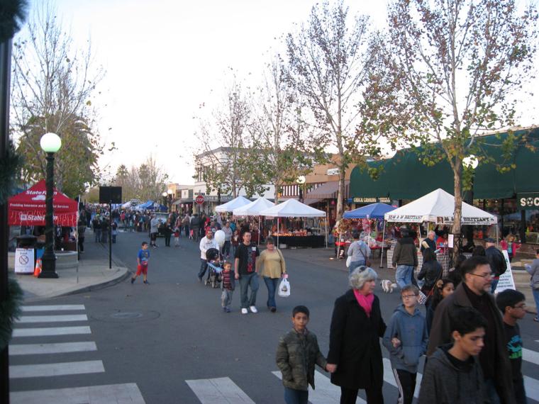 Hundreds attend Christmas Stroll in downtown Yuba City AppealDemocrat News