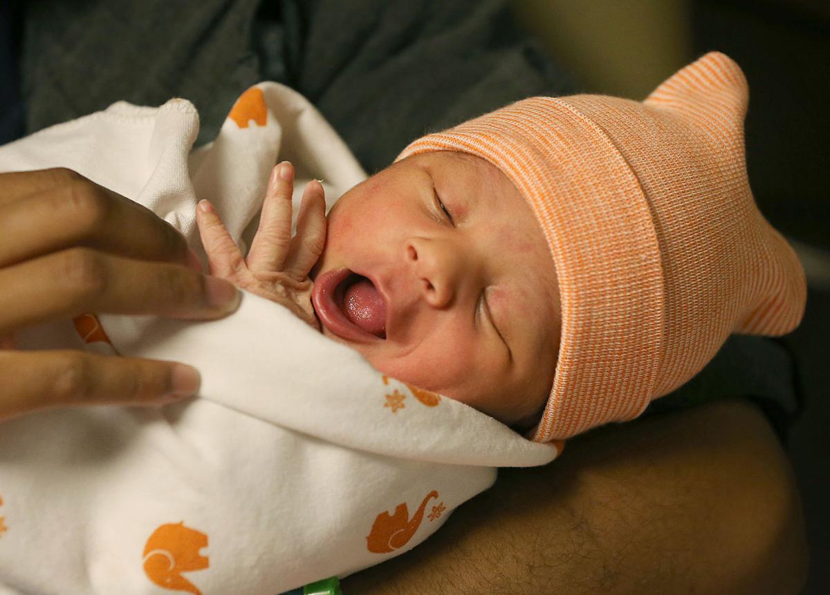 First Bakersfield baby of 2016 born at Mercy Southwest ...