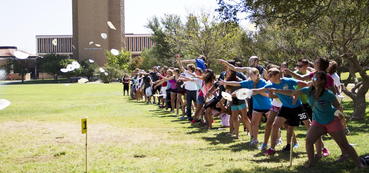 Tech new students to campus La Vida