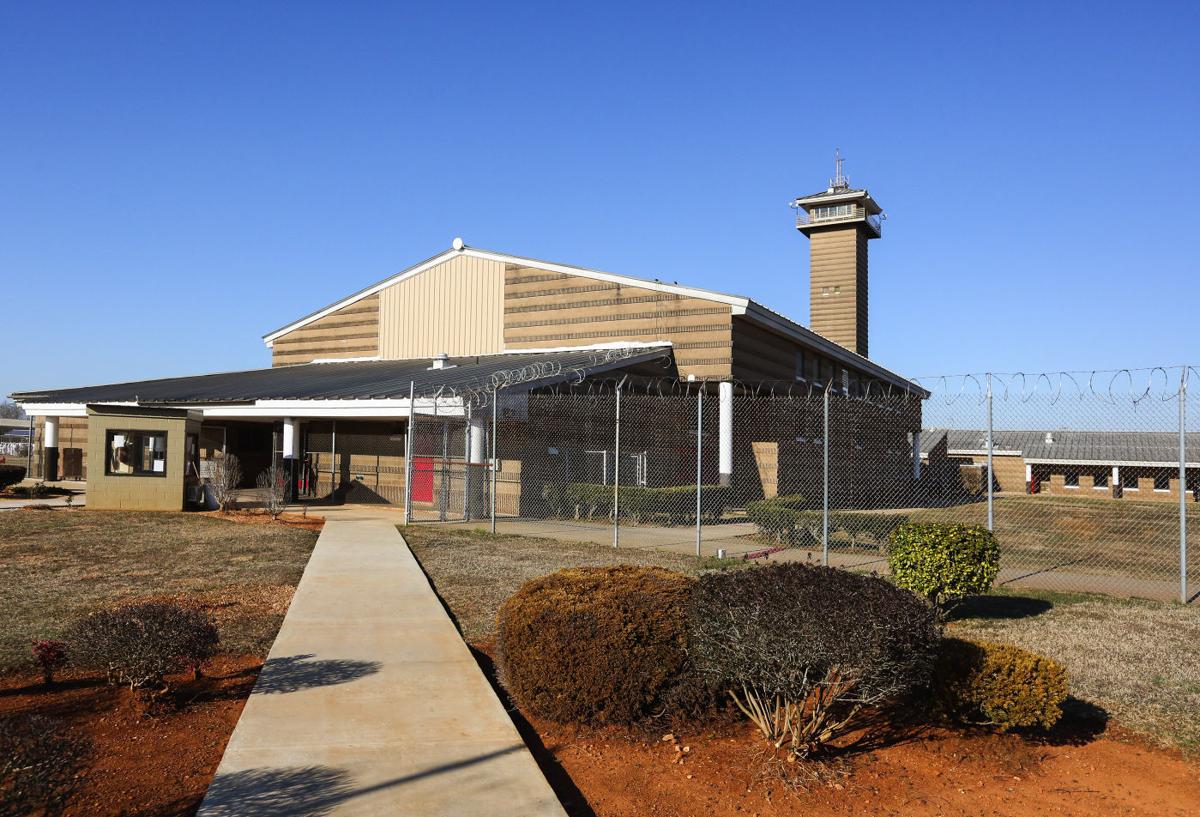 Evaluation process would determine prison closings if bond issue OK'd