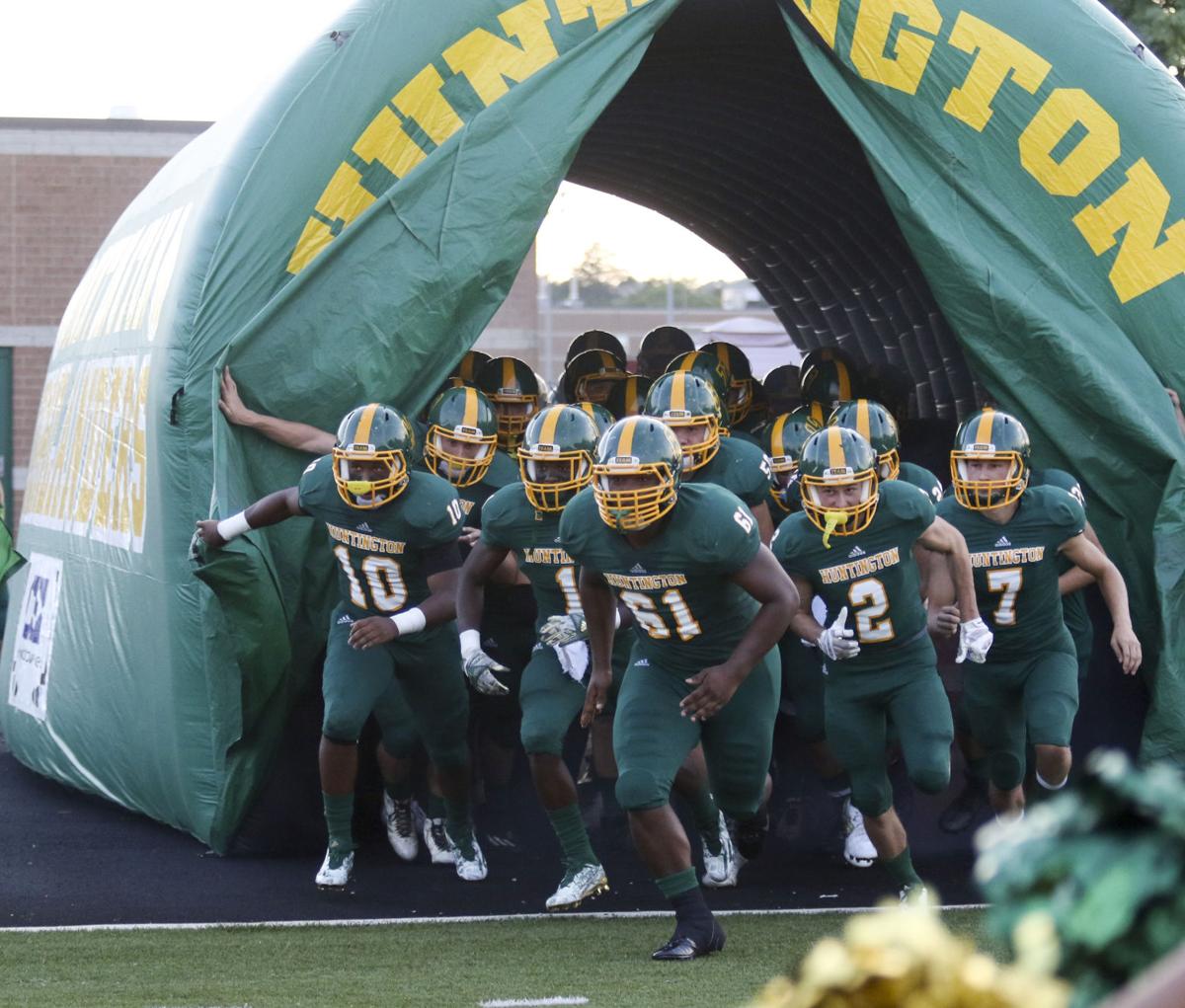 2016 0827 HHSfootball02.jpg