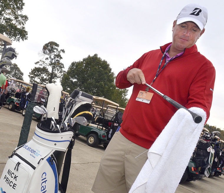 Golf tour caddies have great job description News