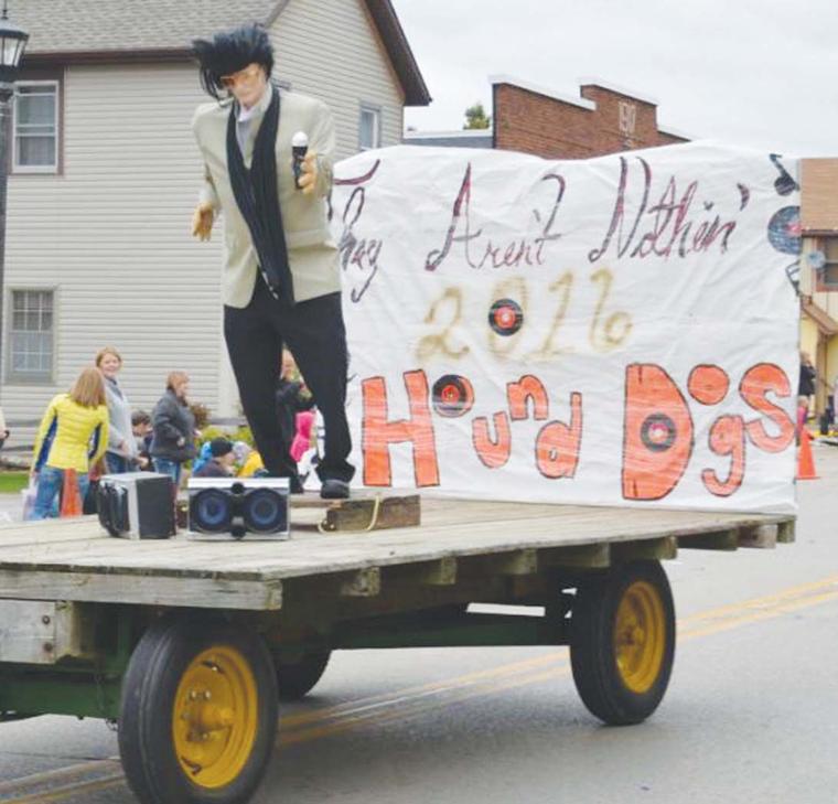elvis car pool float