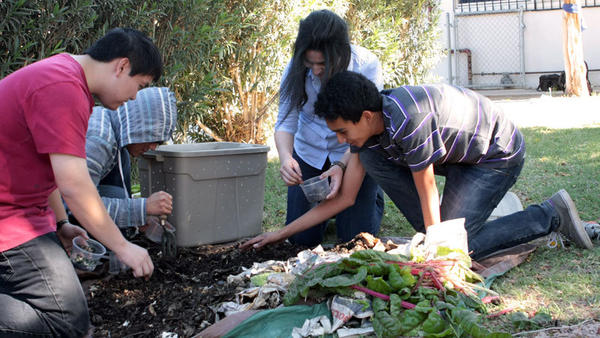EcoGarden Club at Calexico High School teaches students to reduce waste  Imperial Valley Press 