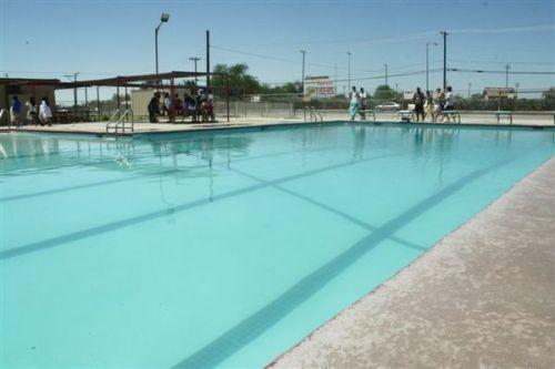 pools imperial valley
