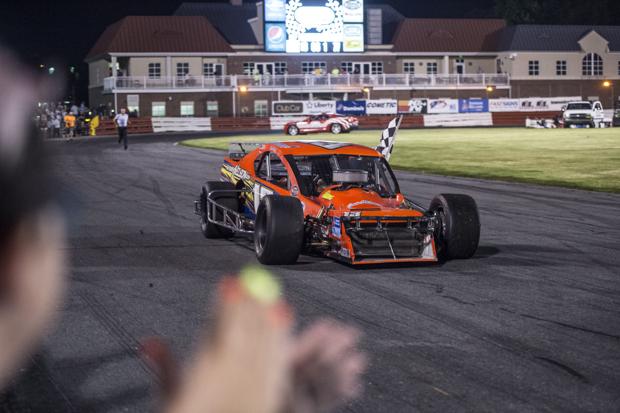 bowman gray stadium modifieds