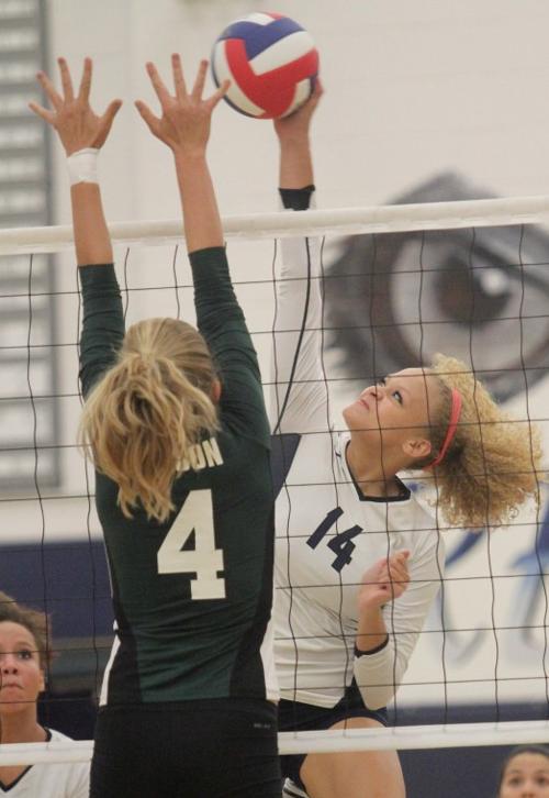 Ellison vs. Shoemaker Volleyball