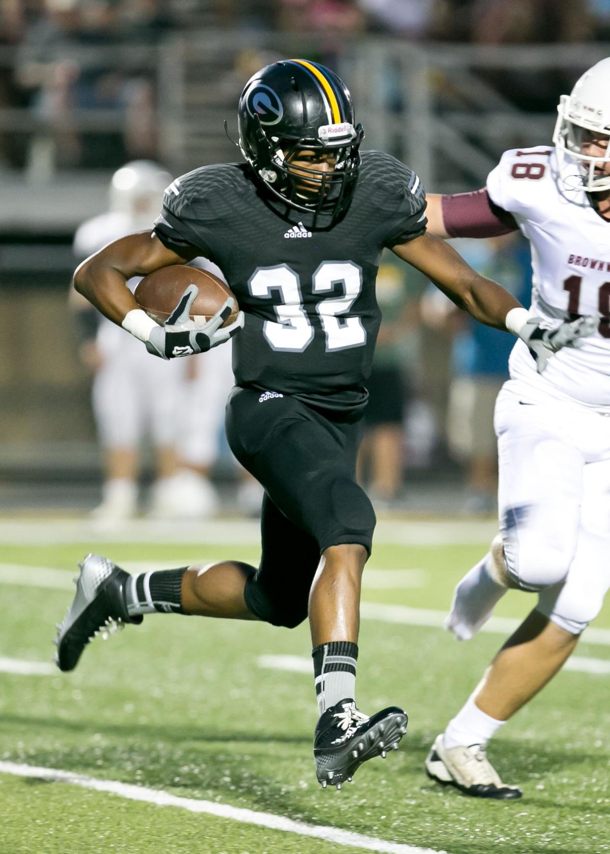 FOOTBALL: Mueller shines in Hornets debut | Gatesville | kdhnews.com