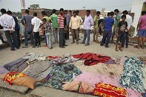 Tens of thousands flee along Kashmir border as India, Pakistan.