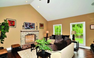 11703 Tarrytown Dr-HearthRm.jpg
