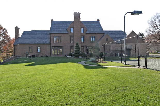 WindingRidge10123BK.jpg