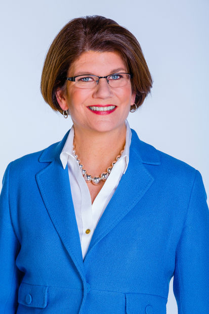 biz_Linda Decker.jpg