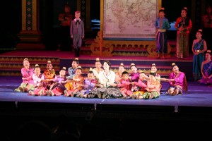 kingandI12-2.jpg
