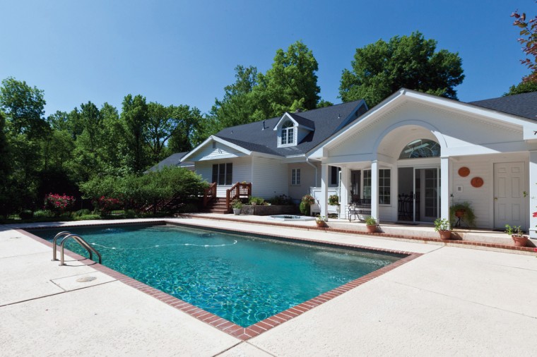 dp-Pool_0525.jpg