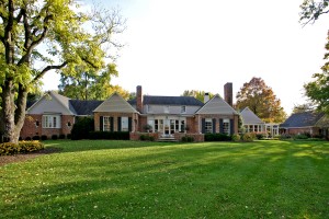 5 - 27 Twin Springs Lane-Exterior-Back.jpg