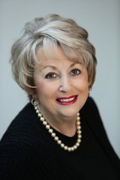 Alice Handelman headshot