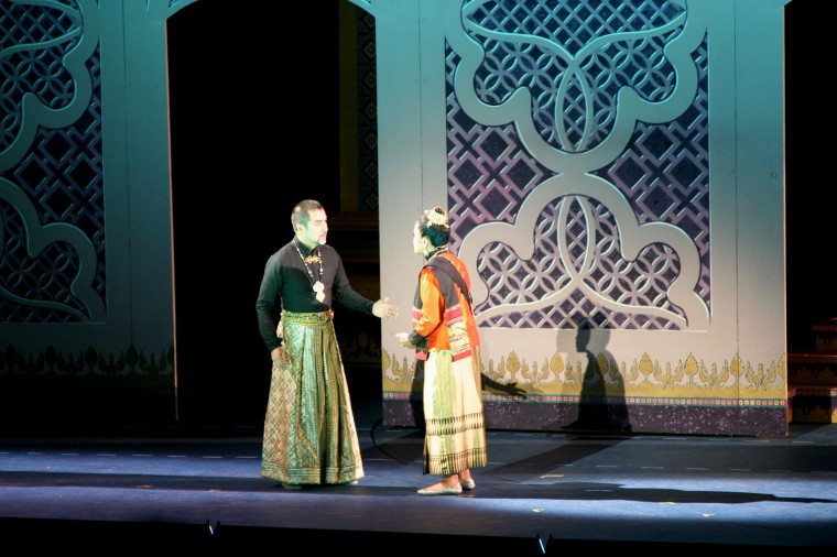 kingandI12-3.jpg