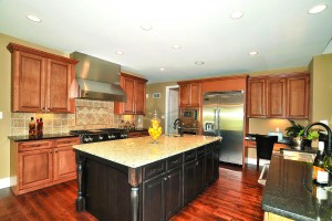 11703 Tarrytown Dr-Kitchen.jpg