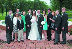 1021_ELWed2_bg-family.jpg