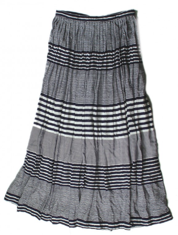 fashion0706_22GraciSkirt.jpg