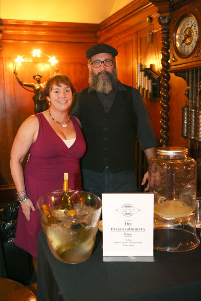 Meet the Chefs athe the Magic Chef Mansion Fundraiser
