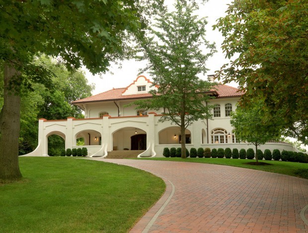 1108 Hillside Drive