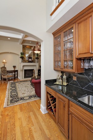 6-6 Briarbrook Trail-Wet Bar.jpg