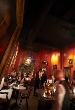 2 Bar Les Freres.jpg