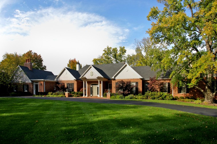2 - 27 Twin Springs Lane-Exterior Front.jpg