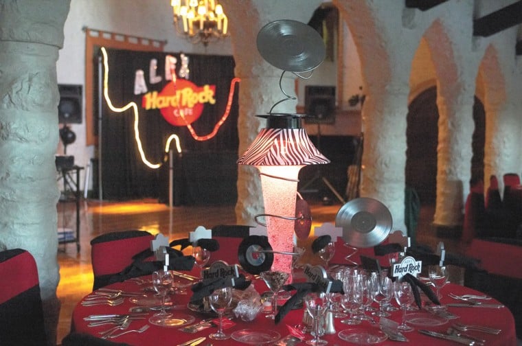party3_table_0309.jpg