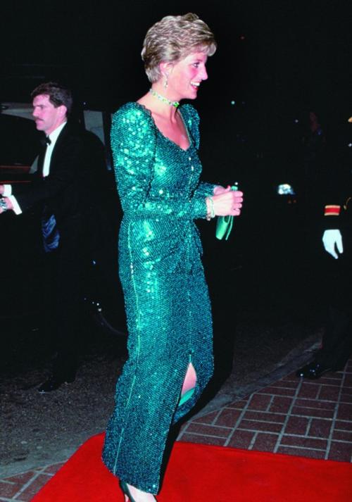 DIANA ARRIVES AT DIAMOND BALL