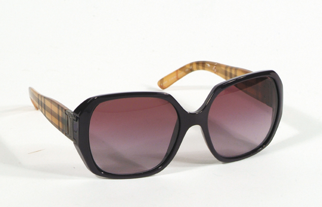 BurberrySunglasses06010601.jpg