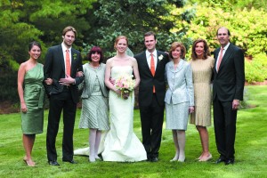 1021_ELwed6_family.jpg