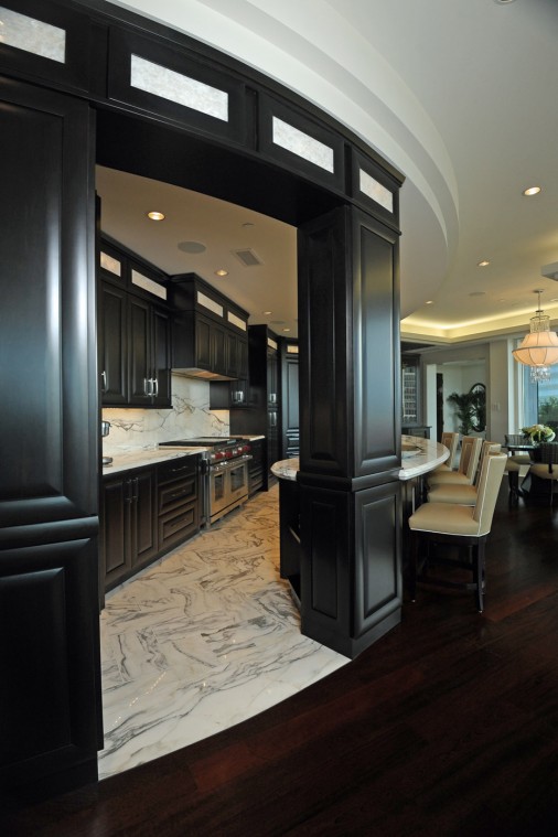 905 The Crescent