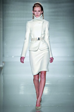 1223_Fashion_white2.jpg