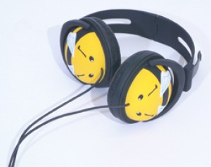 BeeHeadphones_0525.jpg
