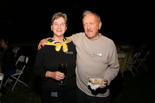 Nancy Linhares, Tim Reichman
