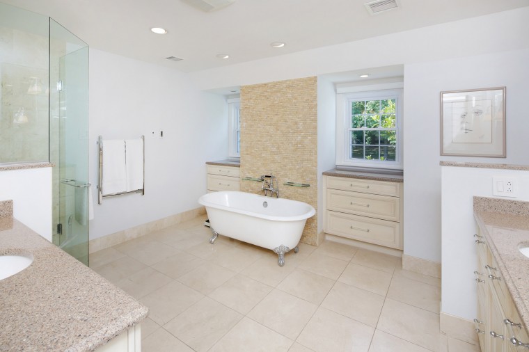 dp-masterbath_0921.jpg