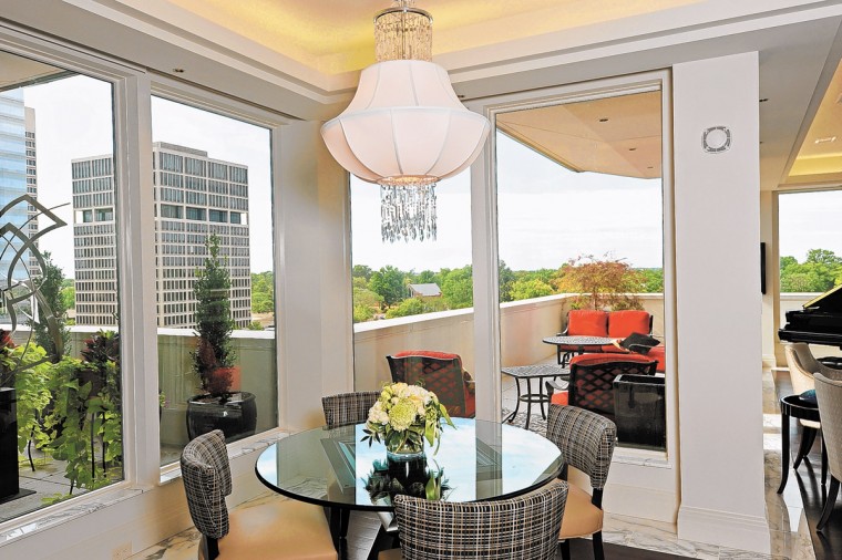 905 The Crescent