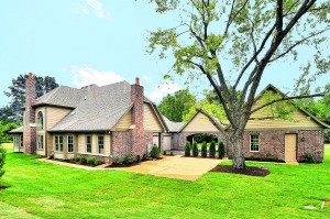 11703 Tarrytown Dr-Back.jpg