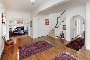 Clermont Lane - 18 - Entry.jpg