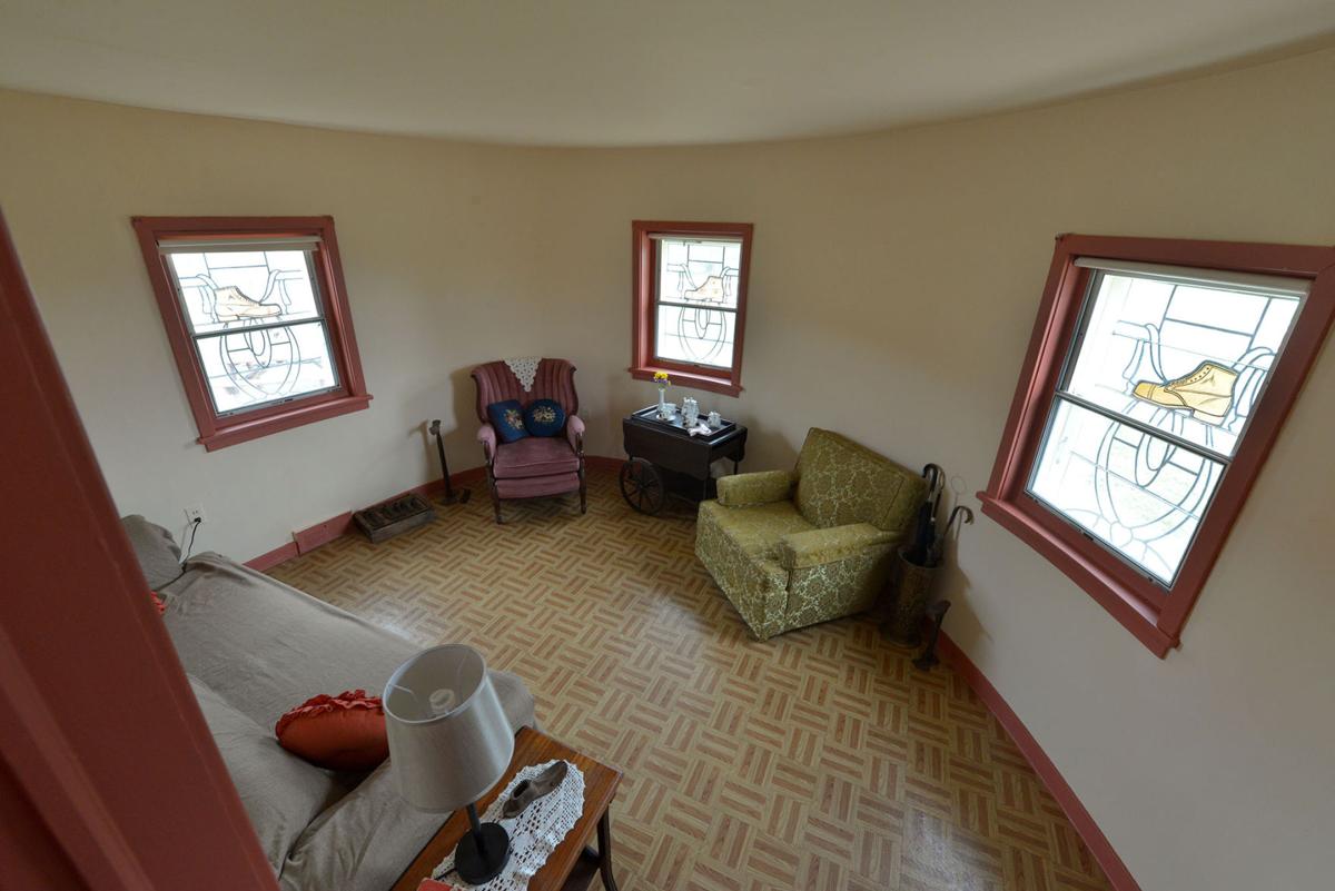 New owners of Haines Shoe House in York shine up roadside curiosity