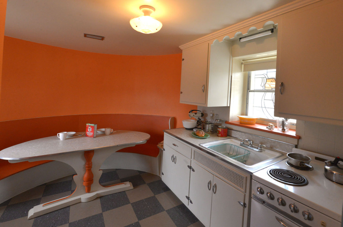 New owners of Haines Shoe House in York shine up roadside curiosity