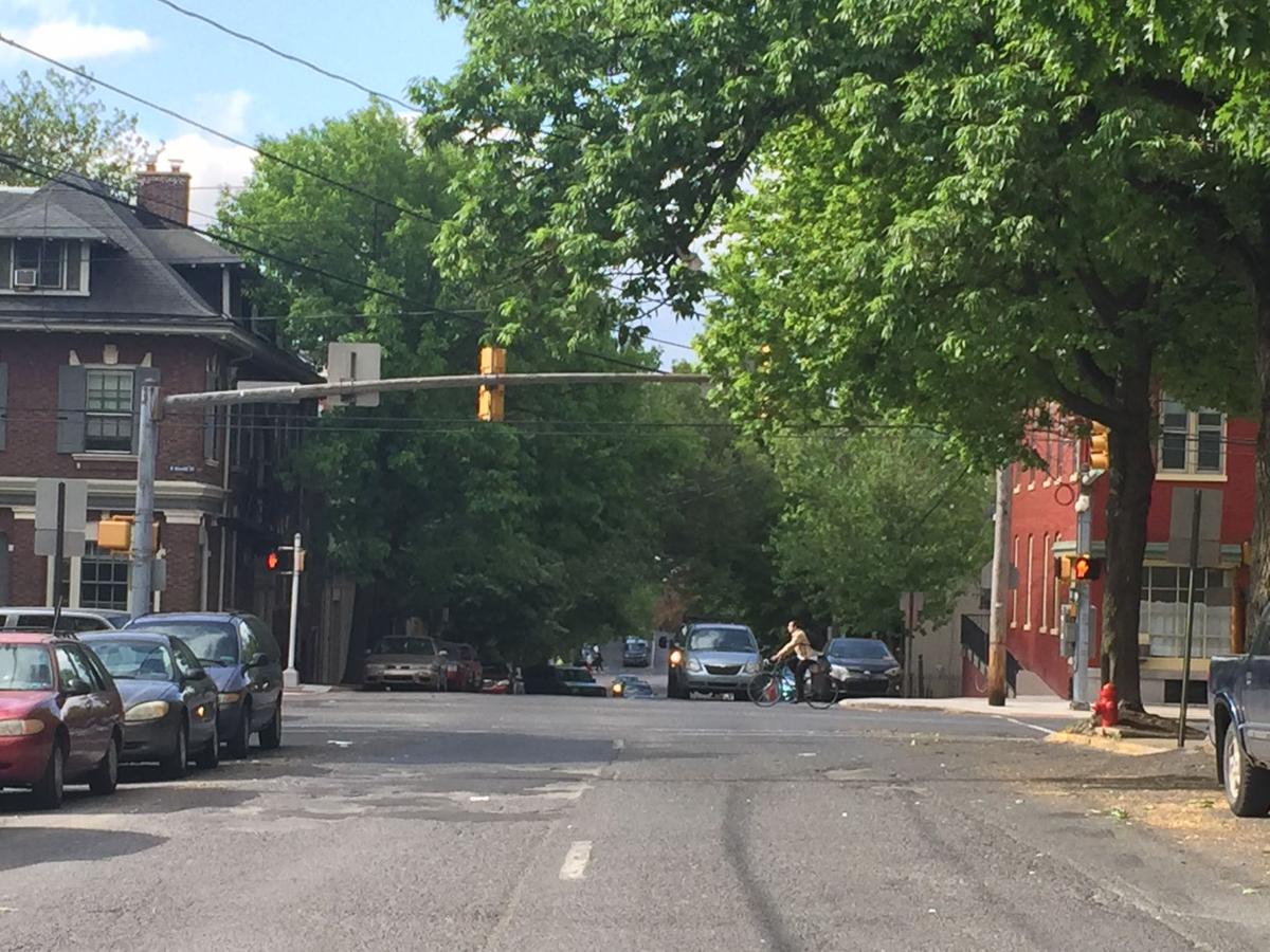 reverting lancaster 39 s mulberry street to 2 way traffic lancasteronline christmas lights