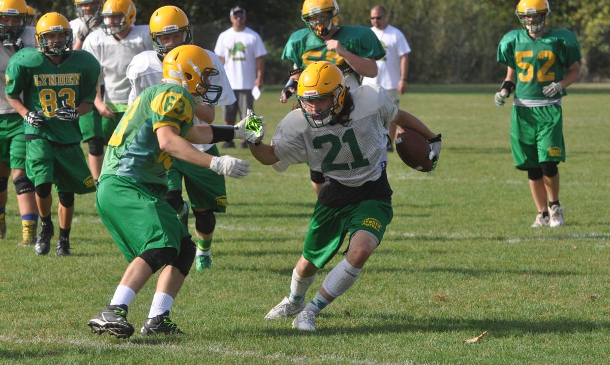 Lynden Football Preview Lions Hungry For Return To State Sports 