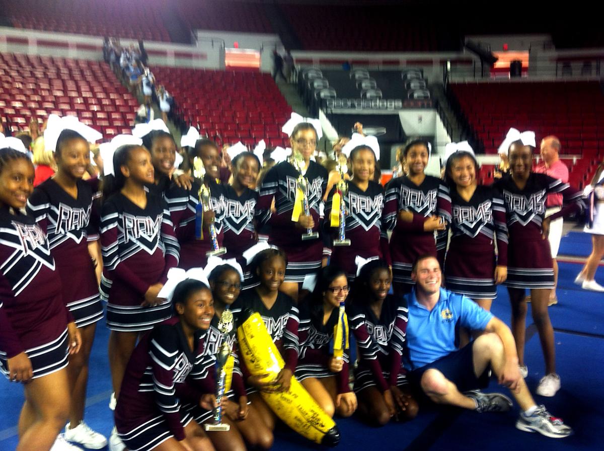Roberts cheerleaders win awards, ‘bring home the banana’ News news