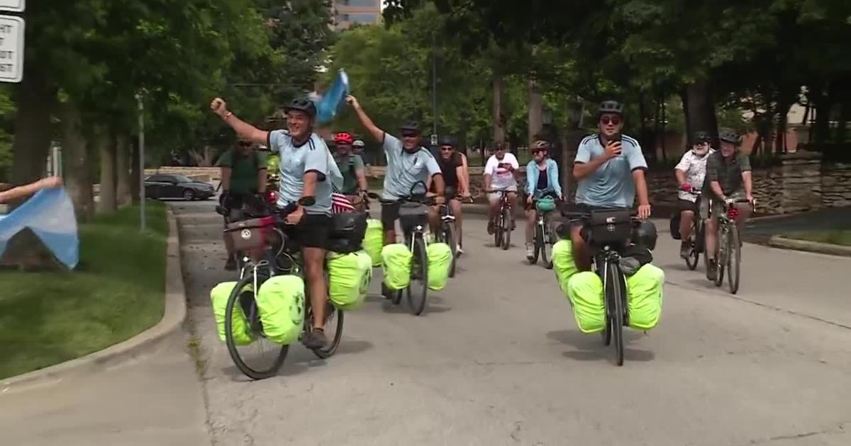 Argentina Friends Bike 11,000 Miles to World Cup - news8000.com thumbnail