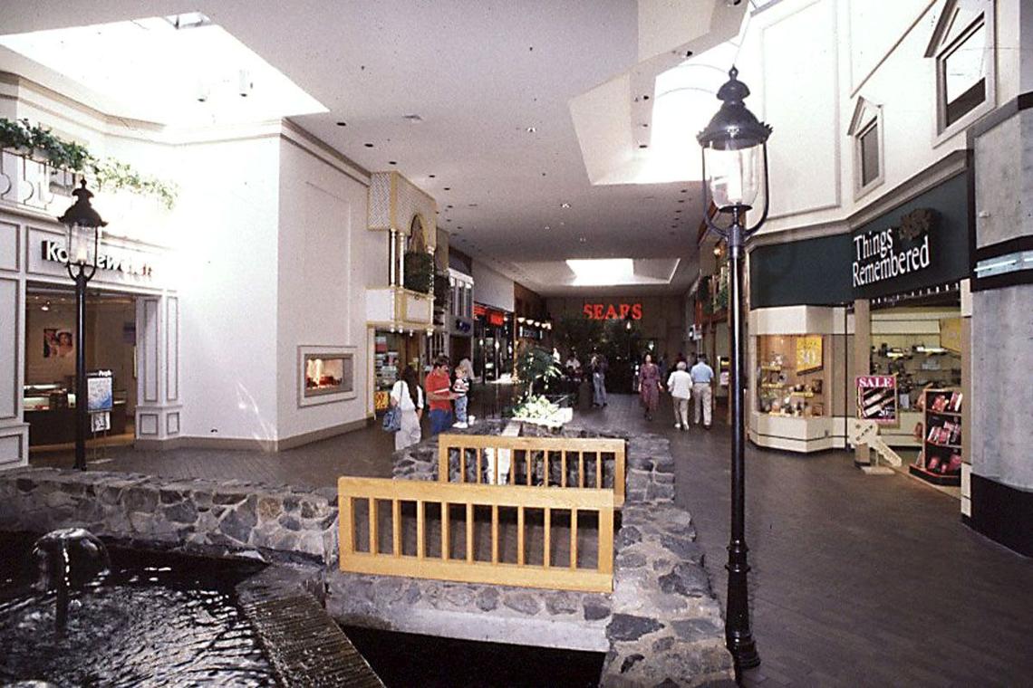 PHOTOS River Ridge mall News Lynchburg, Virginia