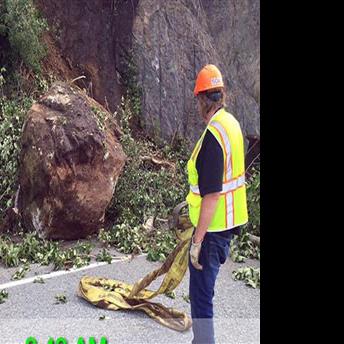 Boulder the size of a van dislodged over Alaska highway - Fairbanks Daily News-Miner