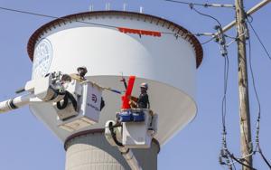 Entergy New Orleans Initiates $4 Million Pole Upgrade Project in Leonidas and Holly Grove